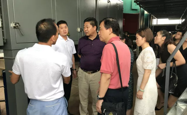 熱烈歡迎佛山市河南省商會(huì)領(lǐng)導(dǎo)蒞臨廣一塑薄膜有限公司參觀指導(dǎo)工作！